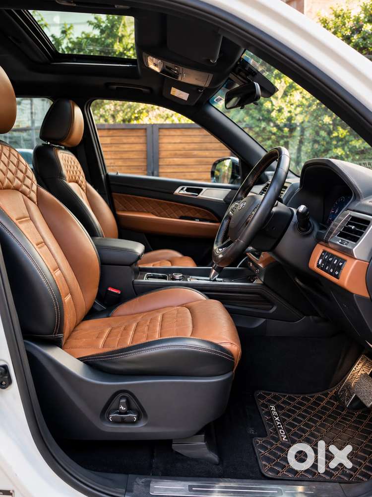 Mahindra Alturas G4 4wd At, 2019, Diesel