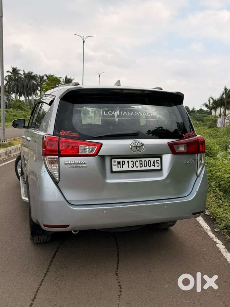 Toyota Innova Crysta 2016 Diesel Well Maintained