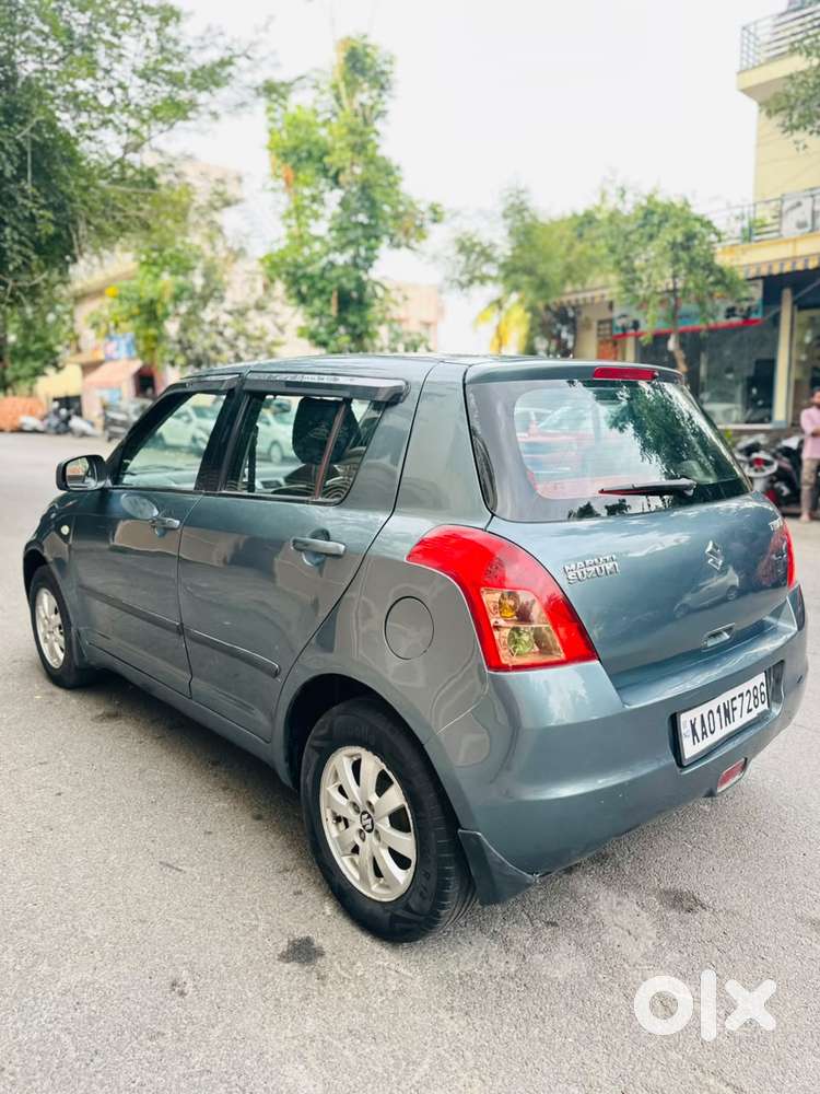 Maruti Suzuki Swift Vxi + Manual, 2010, Petrol