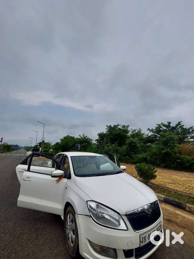 Skoda Rapid Elegance 2012