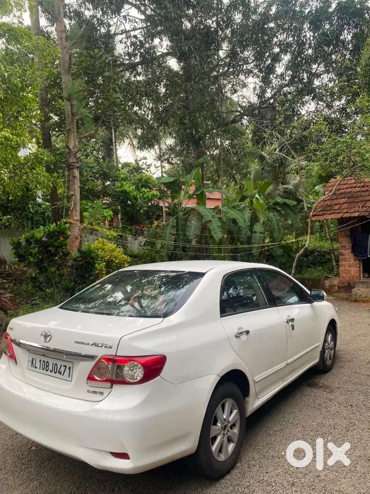 Toyota Corolla Altis 2013 Diesel 142000 Km Driven