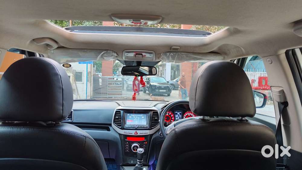 Mahindra Xuv300 W8 Option Dual Tone, 2022, Petrol