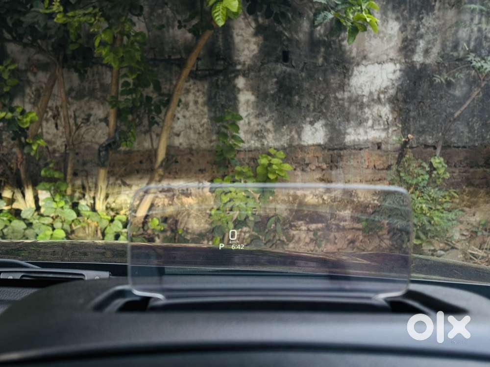 Maruti Suzuki Vitara Brezza 1.5 Zxi Plus At, 2025, Petrol