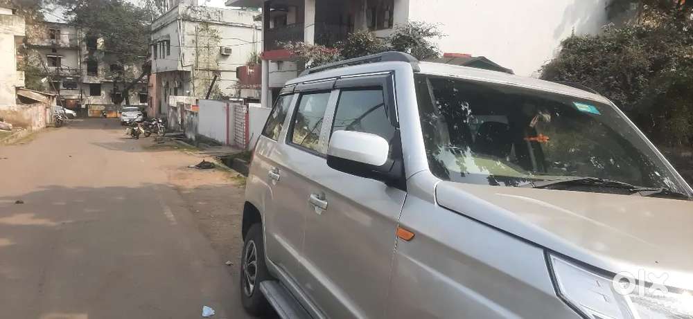 Mahindra Tuv 300 2017