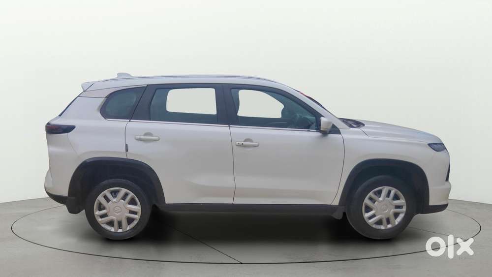 Maruti Suzuki Grand Vitara 1.5 Alpha Plus Intelligent Hybrid Ecvt, 2..