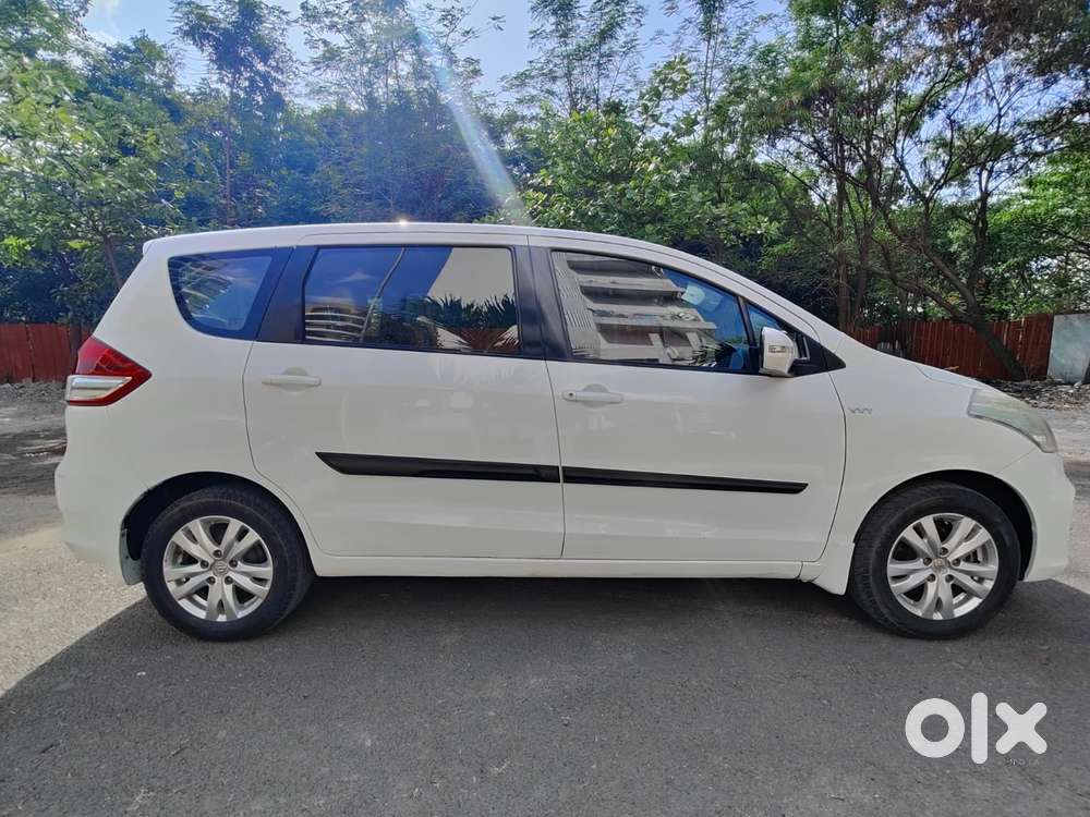 Maruti Suzuki Ertiga Vxi Abs Bs Iv, 2017, Petrol