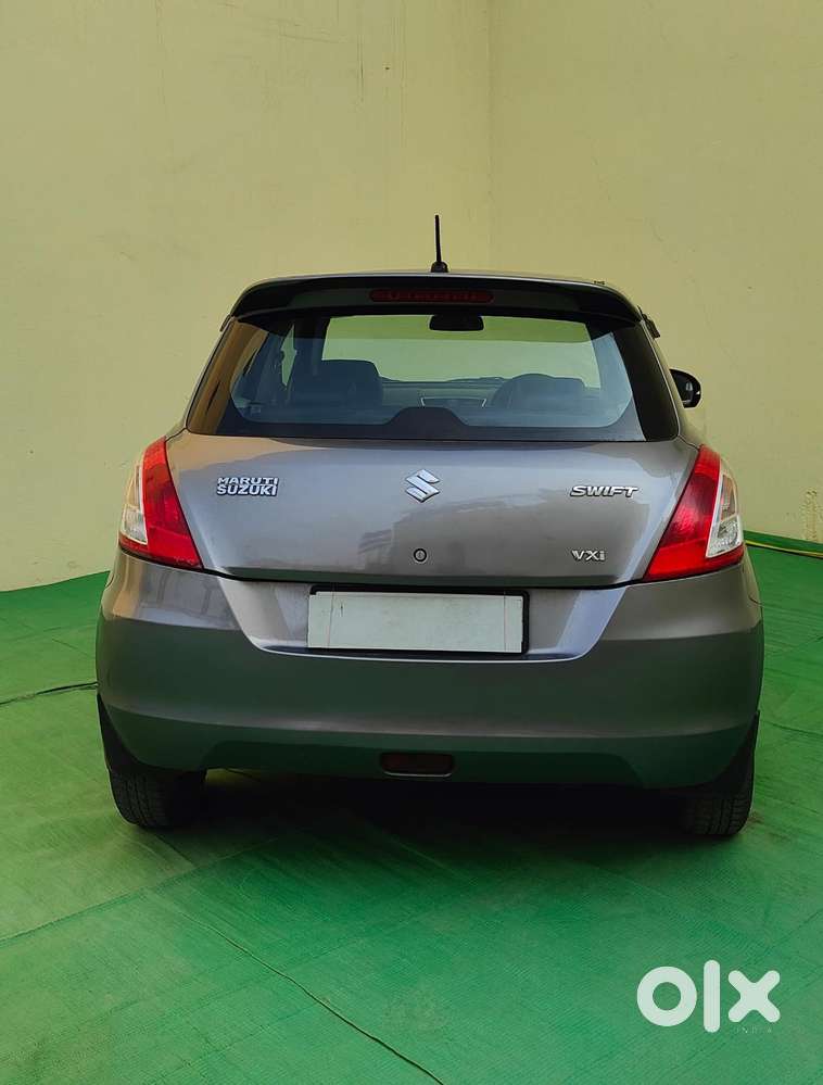 Maruti Suzuki Swift Vxi + Manual, 2013, Petrol