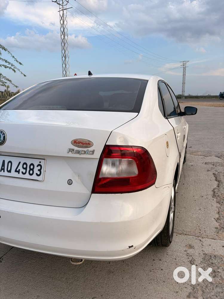 Skoda Rapid 1.6 Mpi Ambition, 2013, Diesel