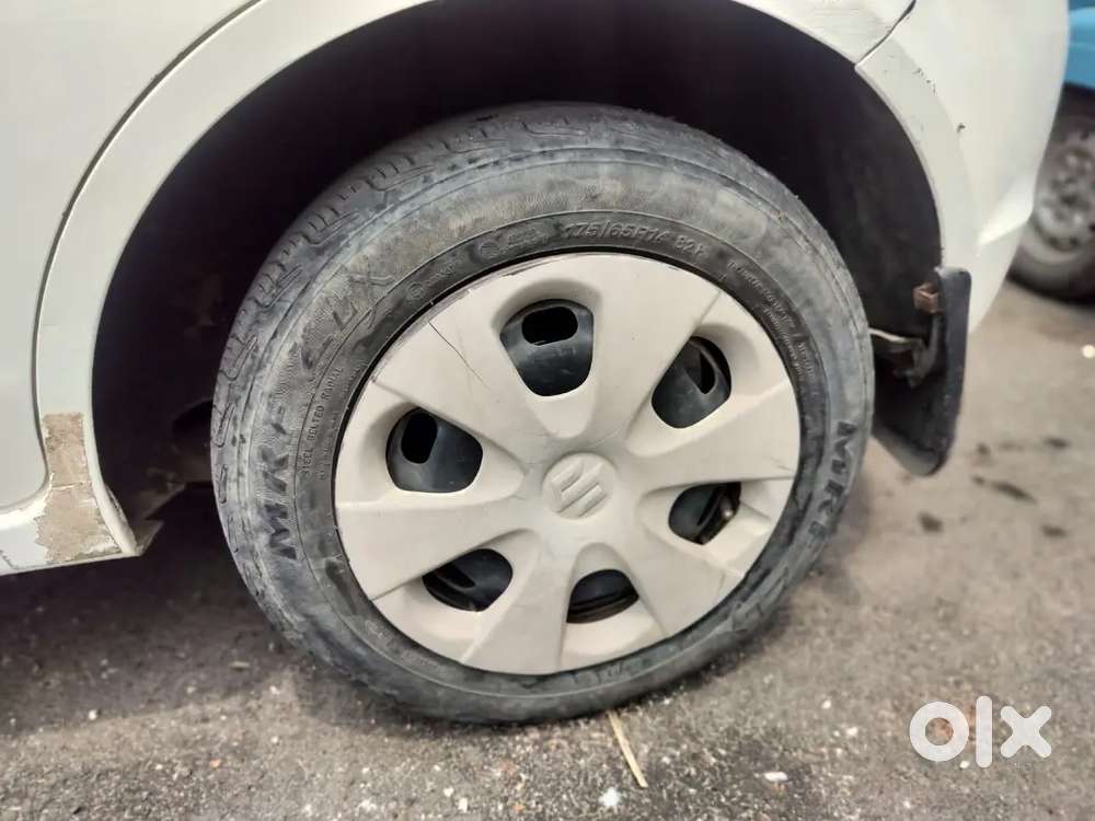 Ford Figo Petrol Zxi 2011