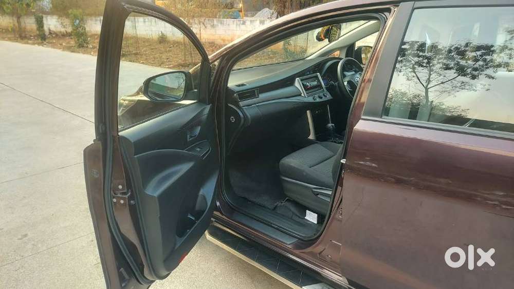 Toyota Innova Crysta 2.8 Gx At, 2016, Diesel