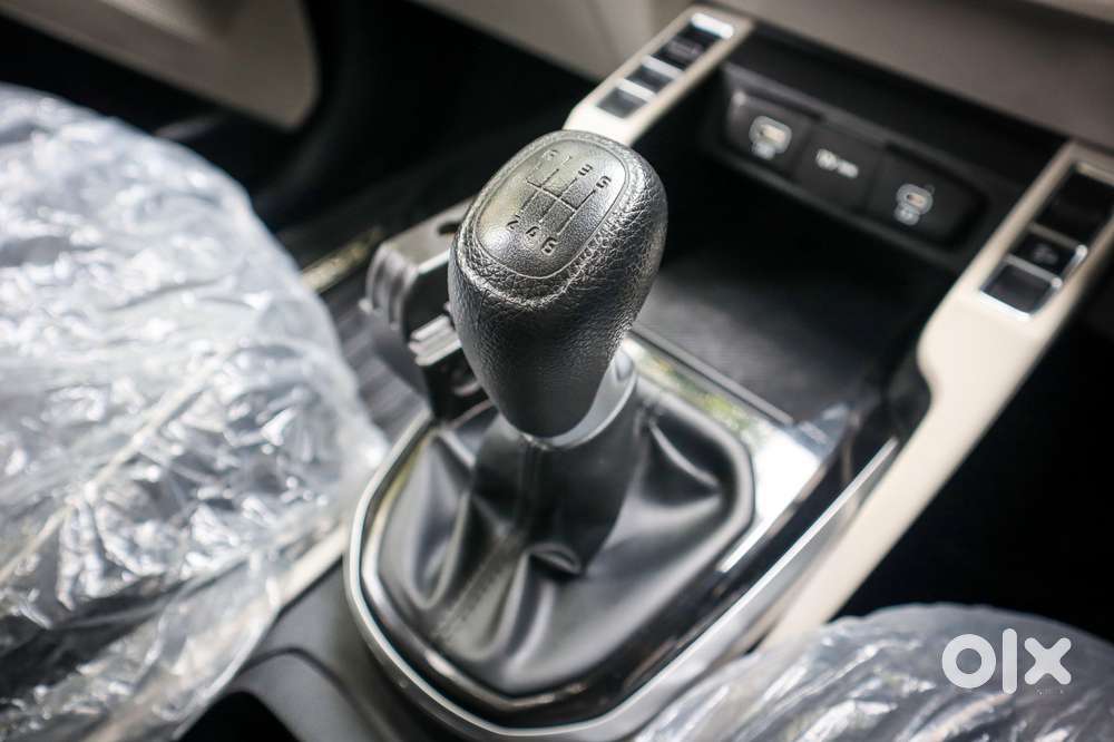 Kia Carens G1.5 6mt Gravity, 2025, Petrol