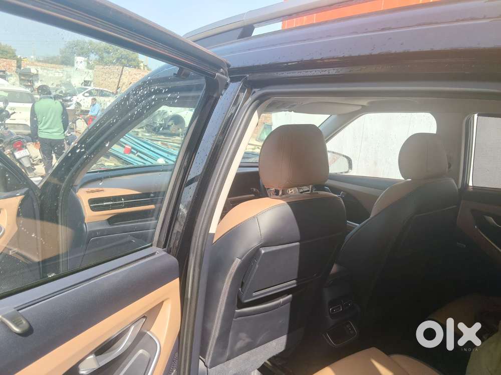 Hyundai Alcazar Signature (o) 6 Str 1.5 Petrol Dct, 2024, Petrol