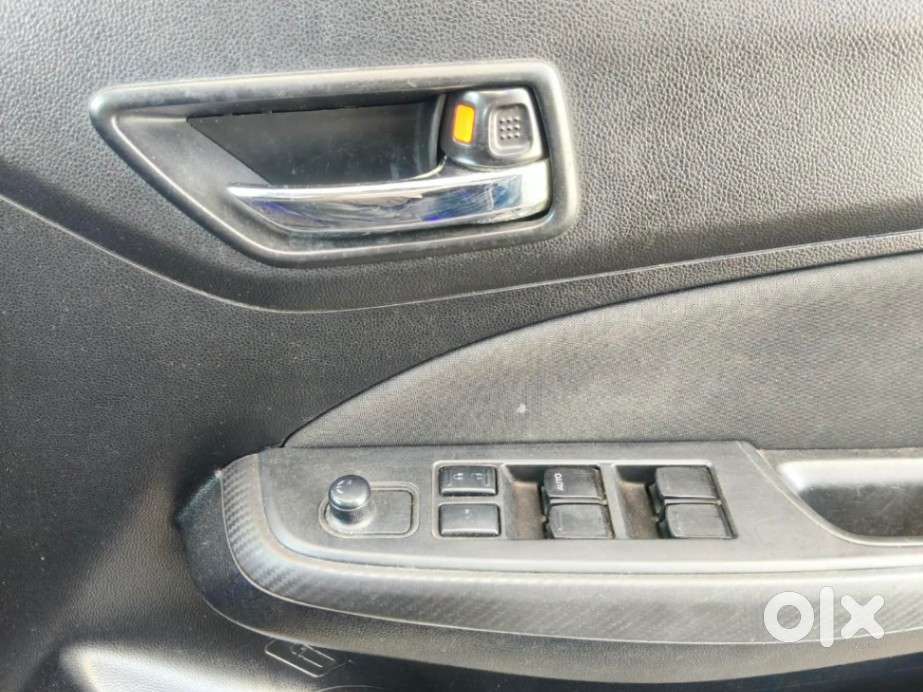 Maruti Suzuki Swift Vvt Vxi, 2021, Petrol
