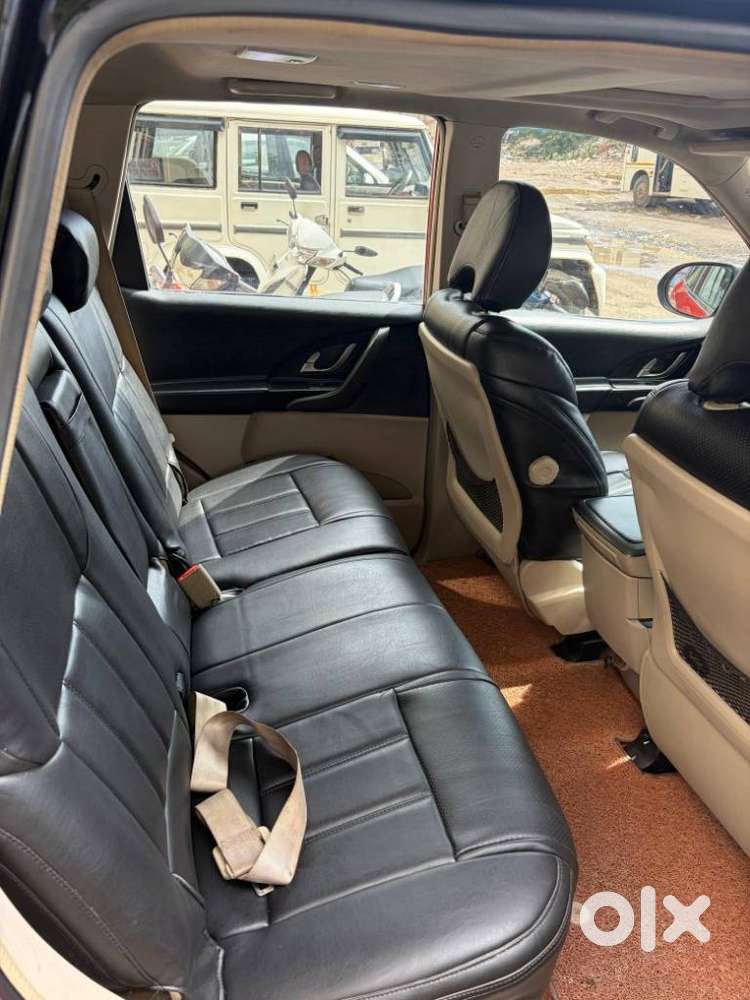 Mahindra Xuv500 2.2 W10, 2016, Diesel