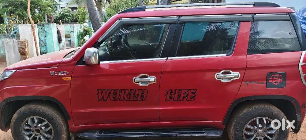 Mahindra Tuv 300 2018