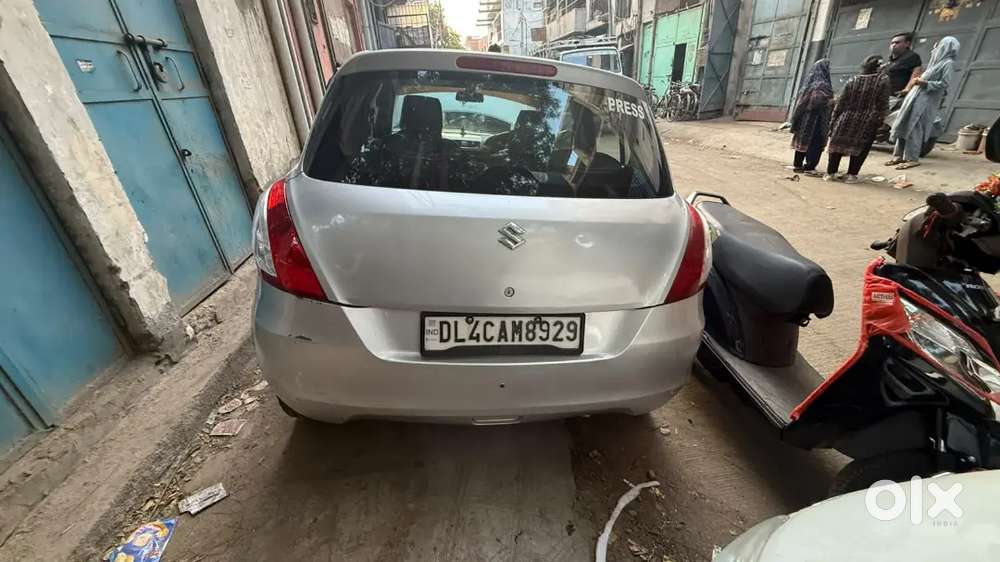 Maruti Suzuki Swift 2012 Cng & Hybrids 69000 Km Driven