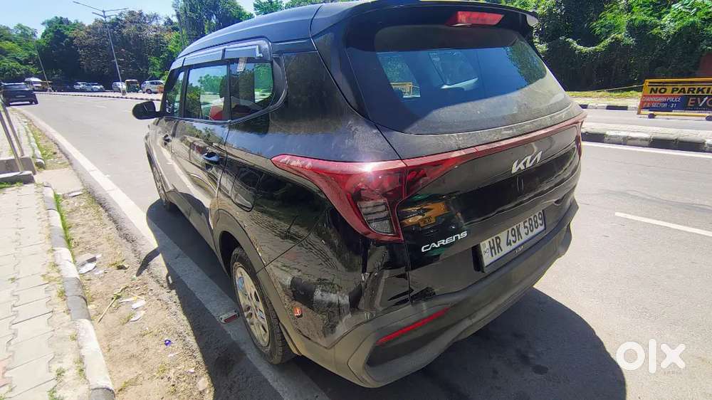 Kia Carens 1.5 2025 Manual Premium Urgent Sell Loan Transfer Also