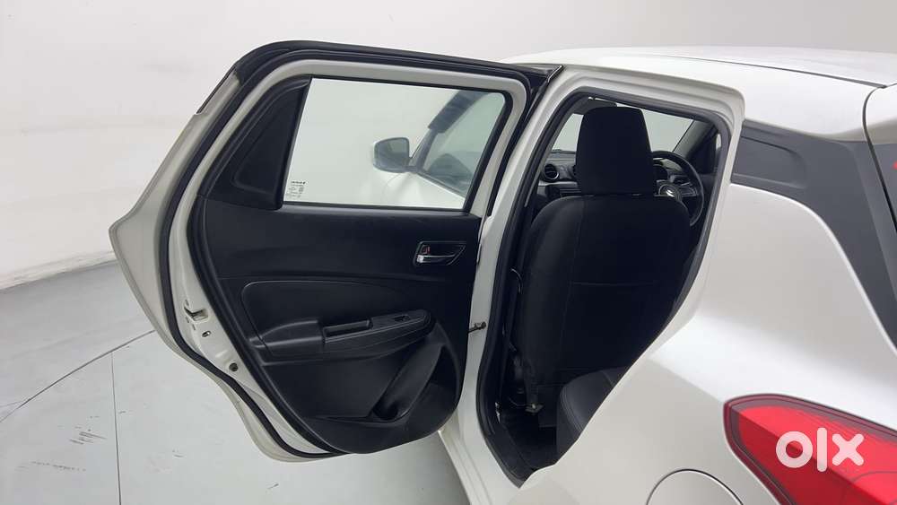 Maruti Suzuki Swift Vvt Vxi, 2021, Petrol