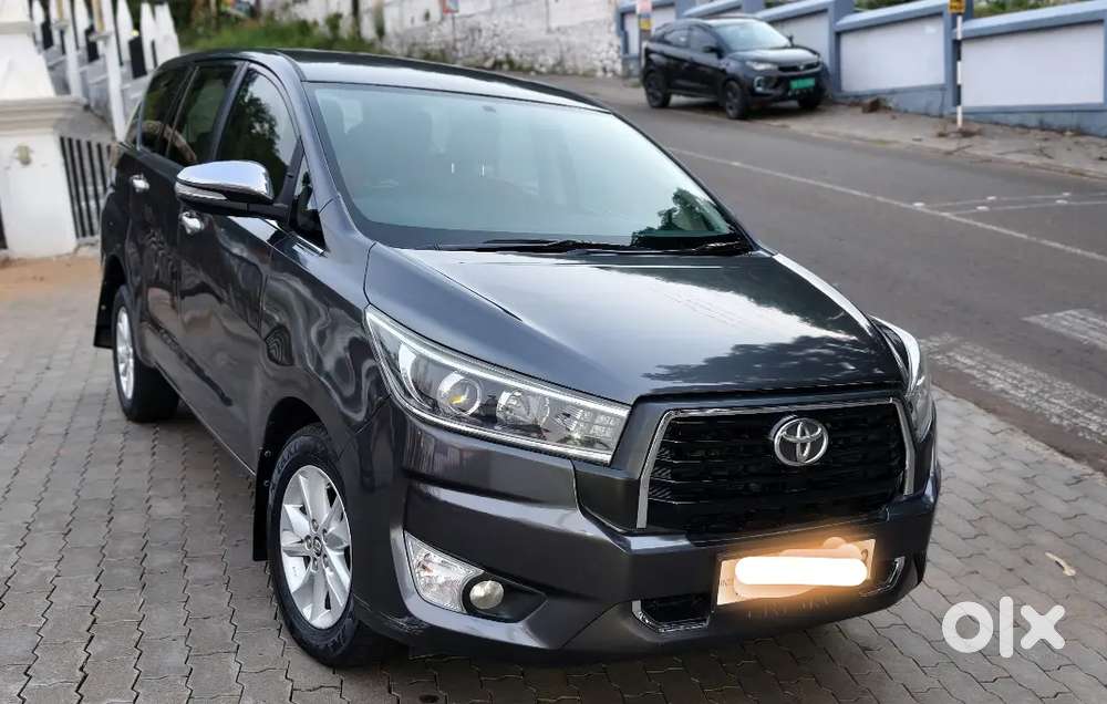 Toyota Innova Crysta 2016