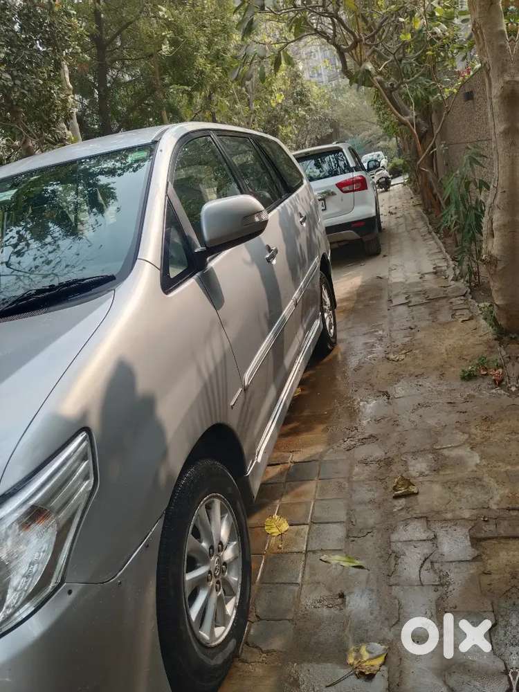 Toyota Innova 2012 Diesel 371000 Km Driven