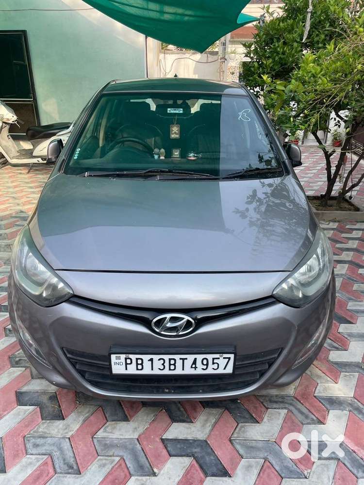 Hyundai I20 2013 Diesel Good Condition Top Model