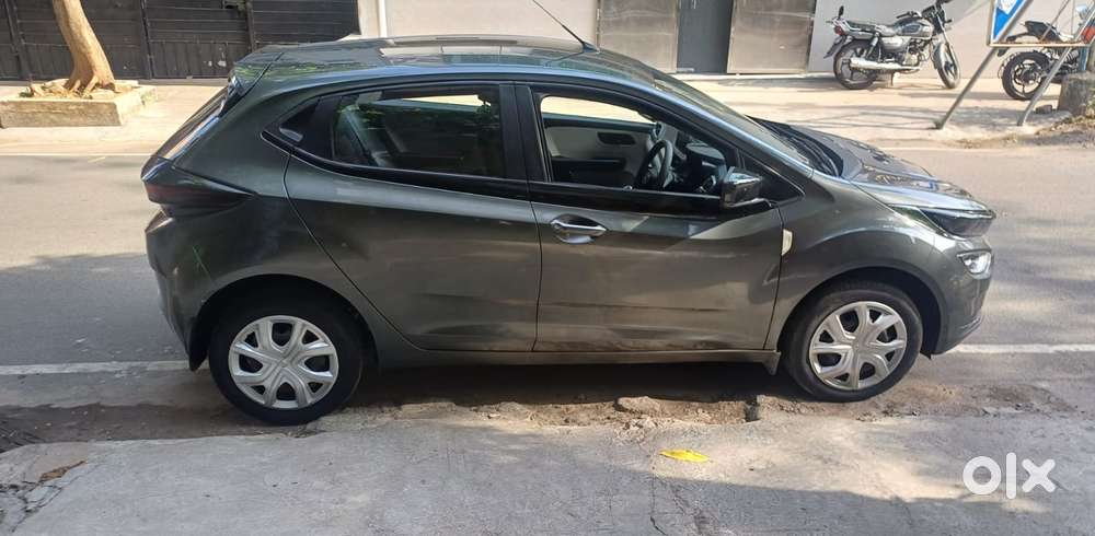 Tata Altroz 1.2 Xt, 2022, Petrol