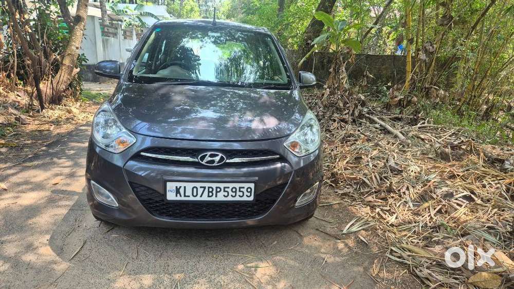 Hyundai I10 Sportz At, 2010, Petrol