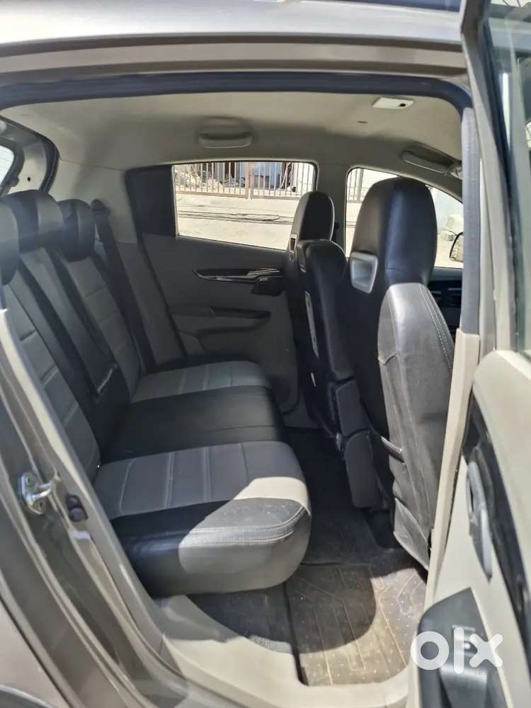 Mahindra Kuv100 Nxt 2016 Petrol 39000 Km Driven