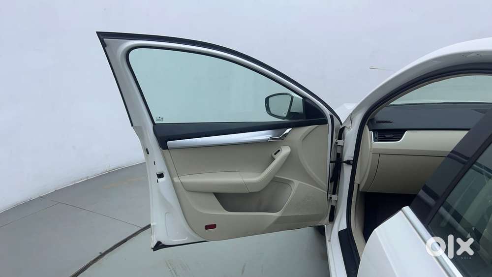 Skoda Octavia 1.8 Tsi Style At, 2019, Petrol
