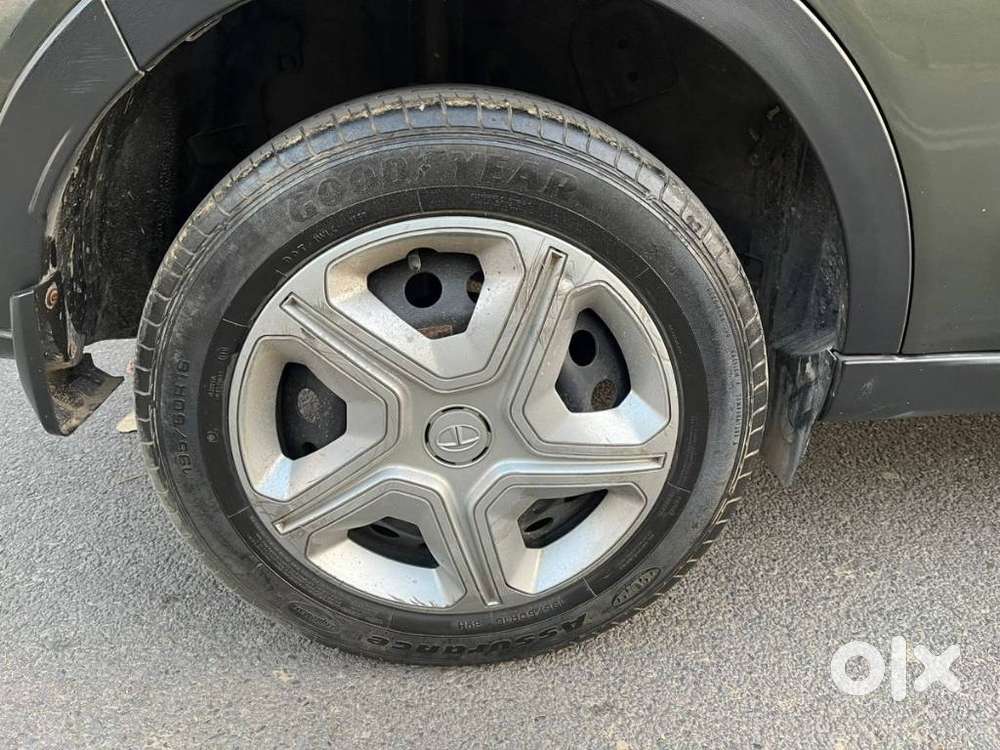 Tata Nexon 1.2 Revotron Xm, 2023, Cng & Hybrids