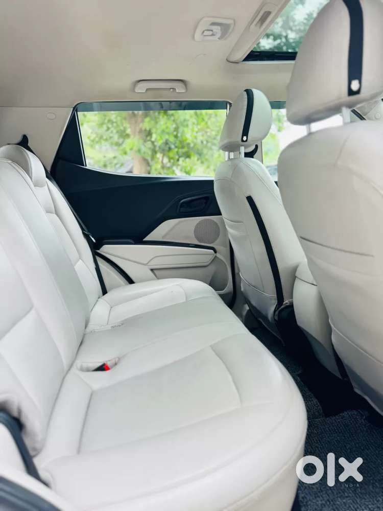 Mahindra Xuv300 W6 Diesel, 2022, Diesel