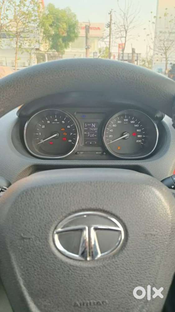 Tata Tiago 1.2 Revotron Xza, 2018, Petrol