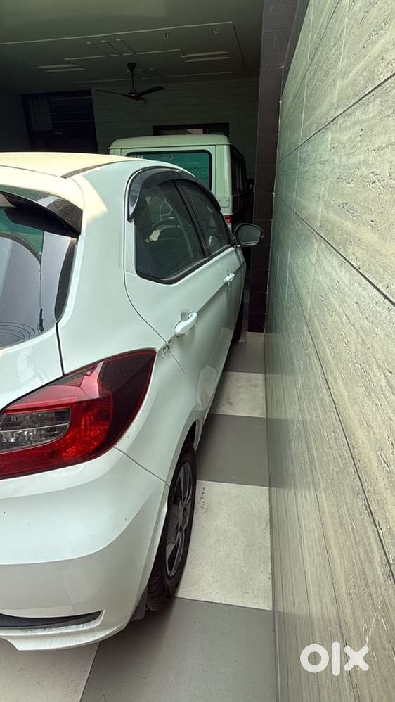 Tata Tiago Petrol Manual 2026