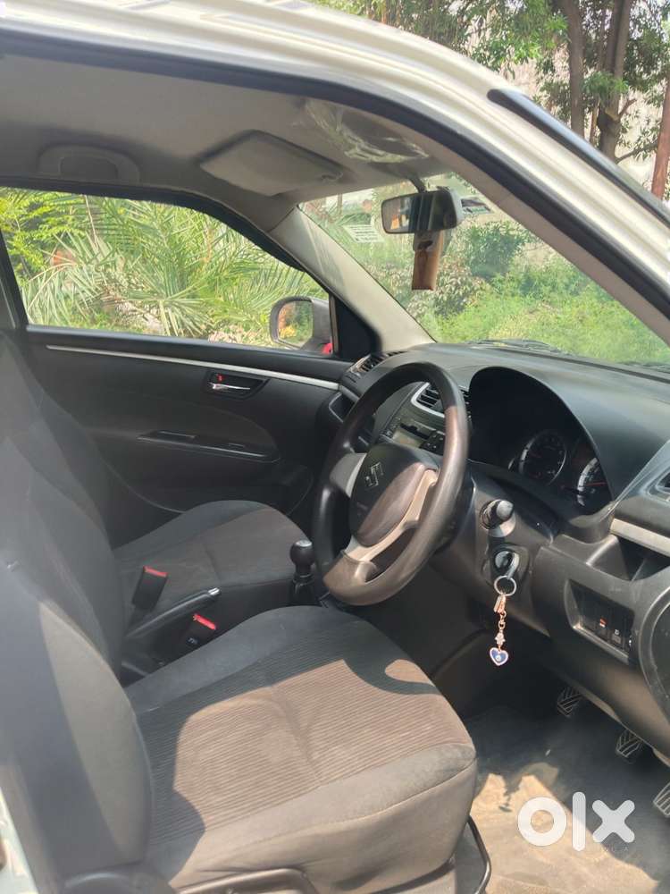 Maruti Suzuki Swift Vxi 1.2 Abs Bs-iv, 2017, Petrol