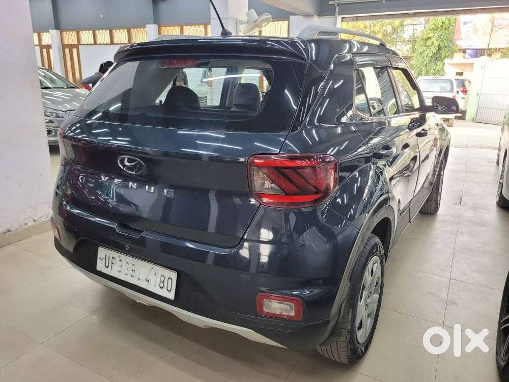 Hyundai Venue 1.2 S Plus, 2020, Petrol