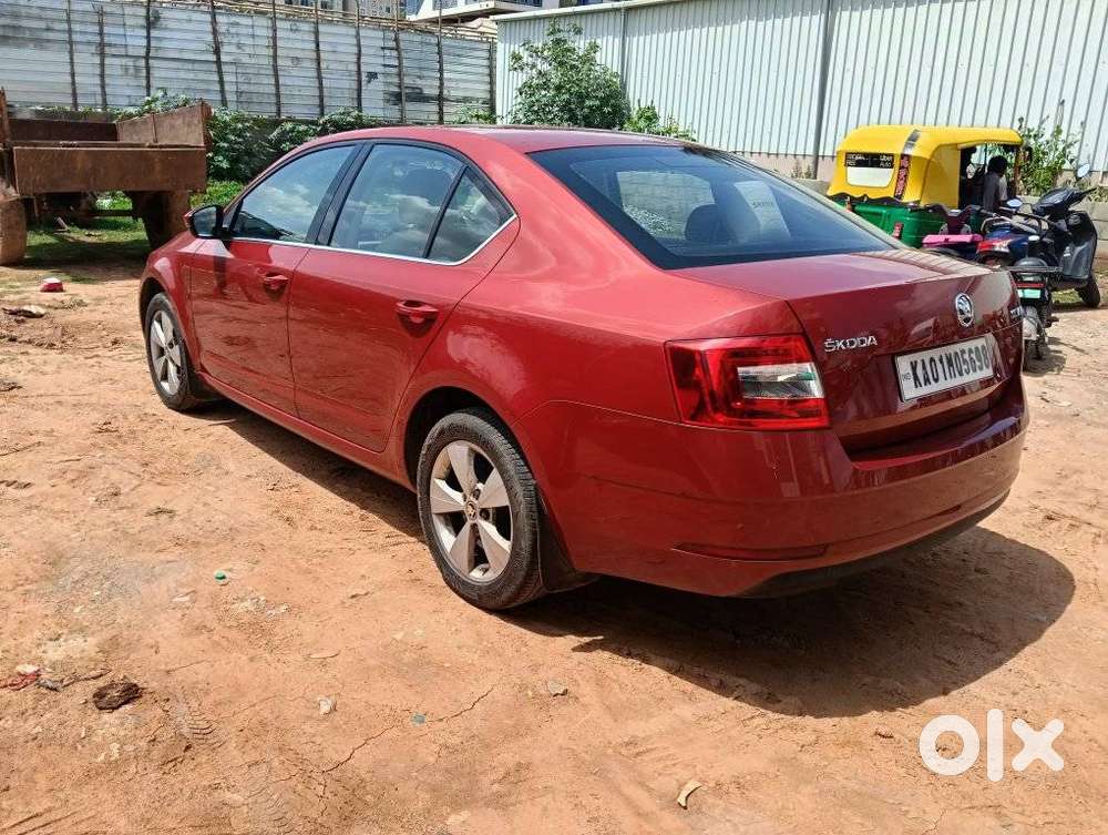 Skoda Octavia 2.0 Tdi Style Plus At, 2017, Diesel