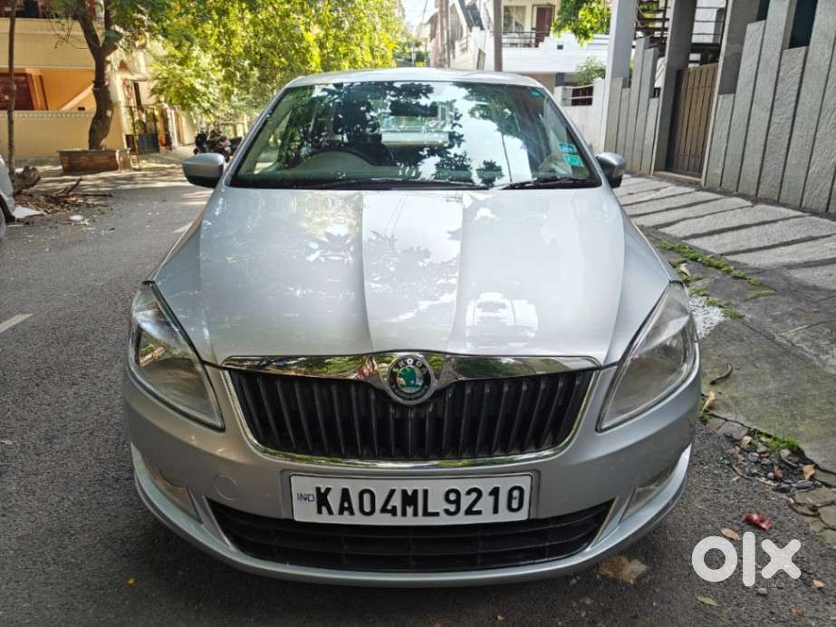 Skoda Rapid 1.6 Mpi Ambition, 2013, Petrol