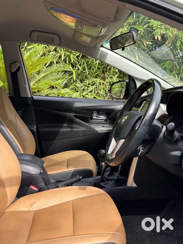 Toyota Innova Crysta [2020-ongoing] 2.4 Zx 7 Str, 2022, Diesel