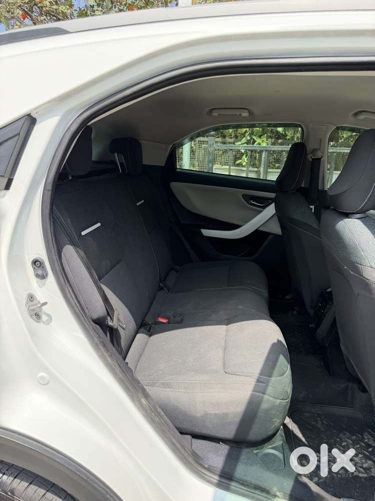 Tata Nexon, 2024, Petrol