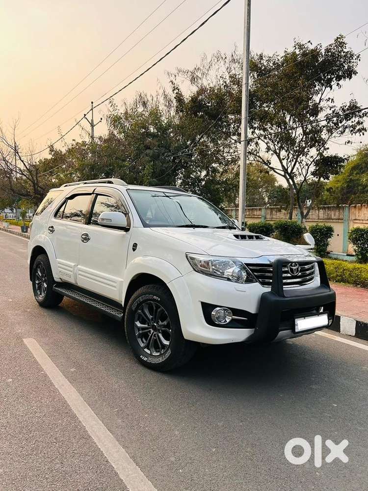 Toyota Fortuner 2015 3.0l 4wd Trt Sportivo Top Model