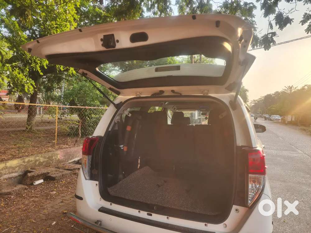 Toyota Innova Crysta 2020