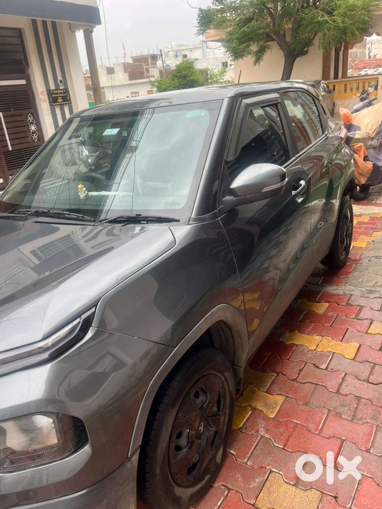 Tata Punch Petrol 2024
