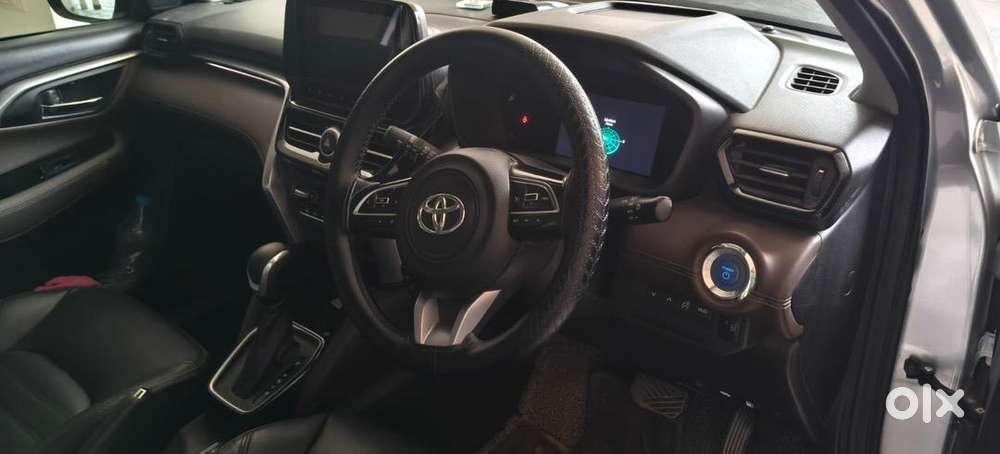 Toyota Hybrid Automatic 2025