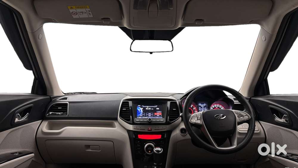 Mahindra Xuv300 W8, 2021, Petrol