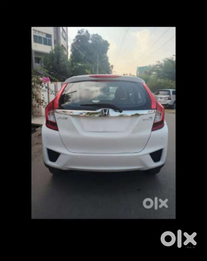 Honda Jazz Cvt 2019 White