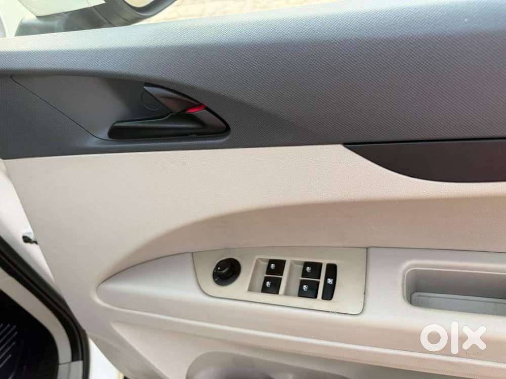 Mahindra Marazzo M4, 2020, Diesel