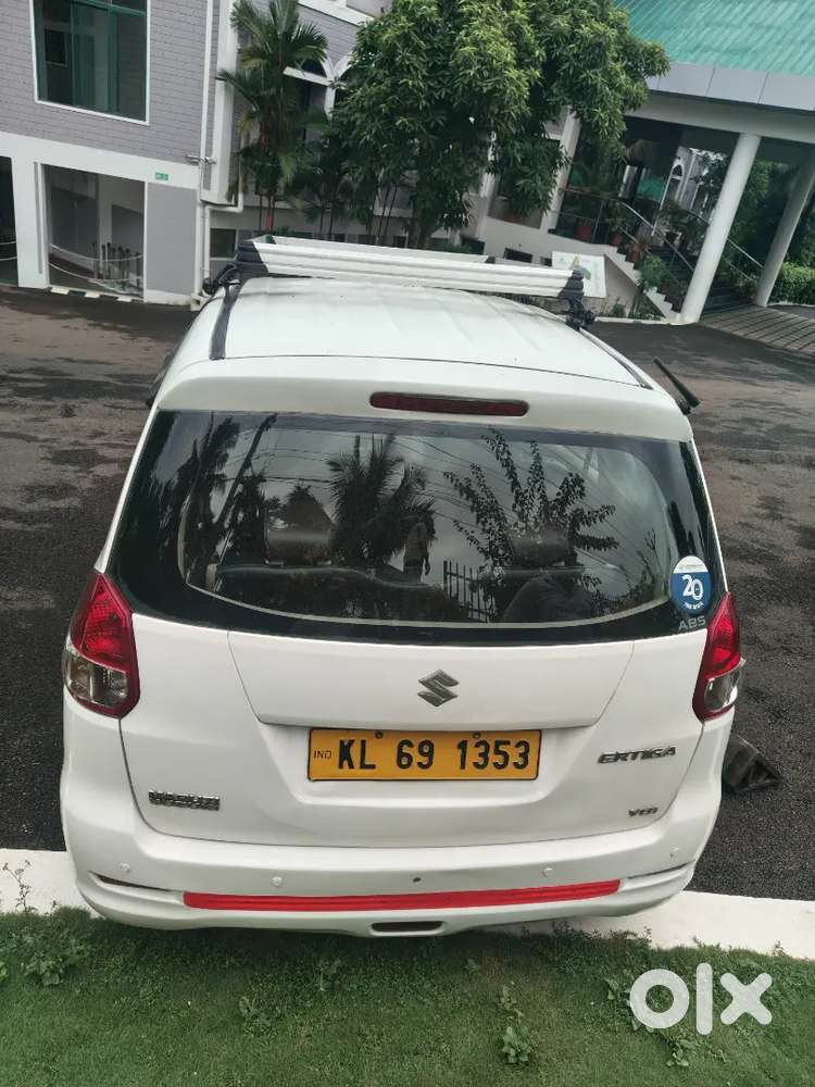 Maruti Suzuki Ertiga 2013