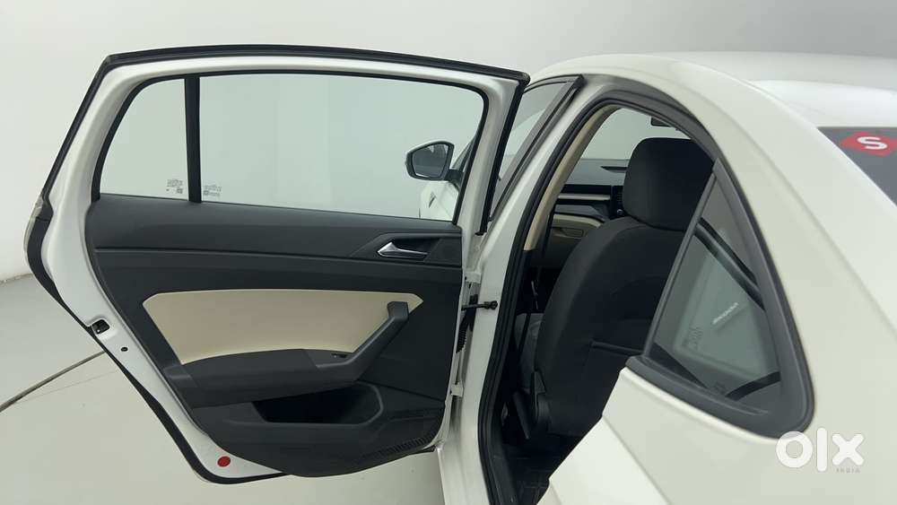 Skoda Slavia Ambition 1.0l Tsi Mt, 2022, Petrol