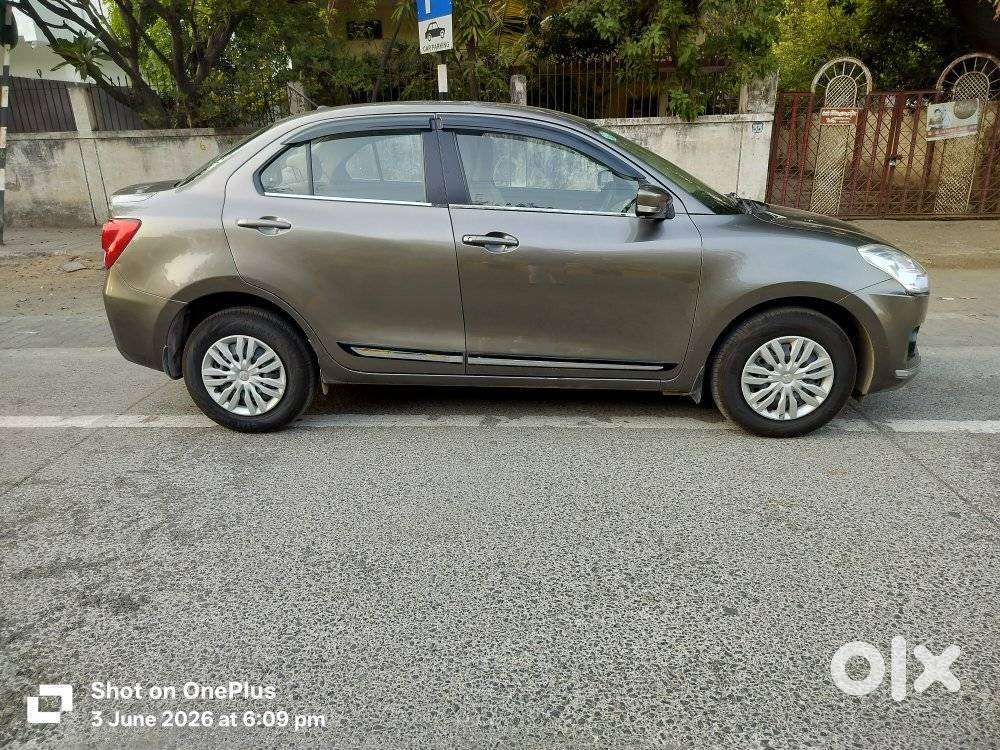 Maruti Suzuki Dzire 1.2 Vxi Amt, 2019