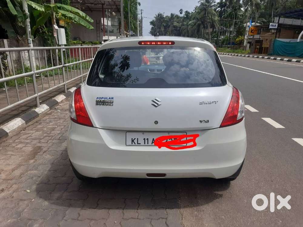Maruti Suzuki Swift 2013 Vxi Petrol 44850 Km